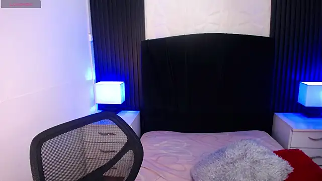 alicia moom online show from 09-27-25, 02:56