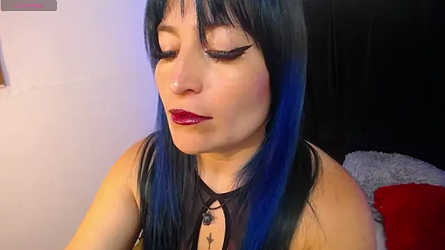 alicia moom online show from 10-07-25, 06:53