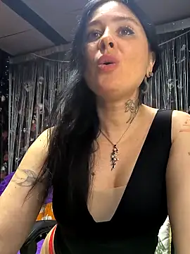 KikiXRed online show from 03-24-26, 04:51