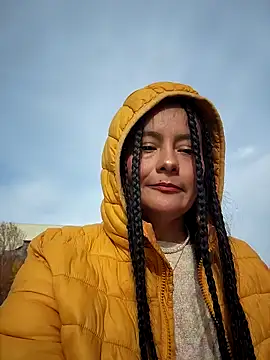 Snapshot of bellapaty chatting on 11-29-25, 12:27 bellapaty online show from 11-29-25, 12:27