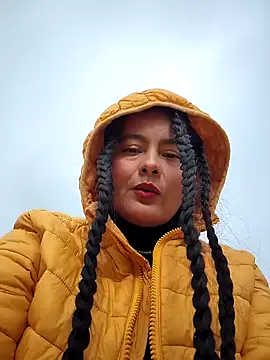 Snapshot of bellapaty chatting on 12-05-25, 11:09 bellapaty online show from 12-05-25, 11:09