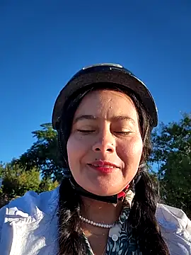 Snapshot of bellapaty chatting on 09-14-25, 06:47 bellapaty online show from 09-14-25, 06:47