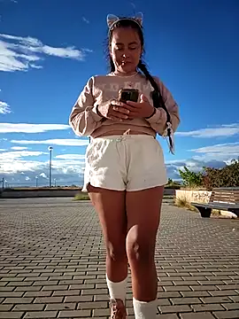 Snapshot of bellapaty chatting on 10-23-25, 08:02 bellapaty online show from 10-23-25, 08:02