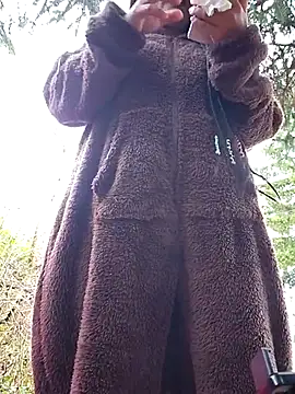 Snapshot of bellapaty chatting on 02-17-26, 11:07 bellapaty online show from 02-17-26, 11:07