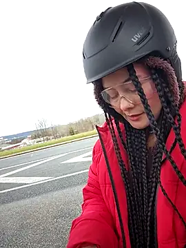 Snapshot of bellapaty chatting on 02-19-26, 10:34 bellapaty online show from 02-19-26, 10:34