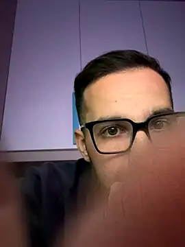 michele1500 online show from 12-18-25, 05:17