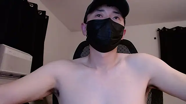 Snapshot of twbobo00715 chatting on 10-13-25, 10:43 twbobo00715 online show from 10-13-25, 10:43