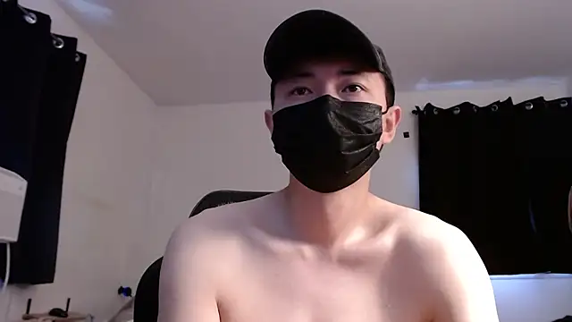 Snapshot of twbobo00715 chatting on 10-11-25, 03:35 twbobo00715 online show from 10-11-25, 03:35