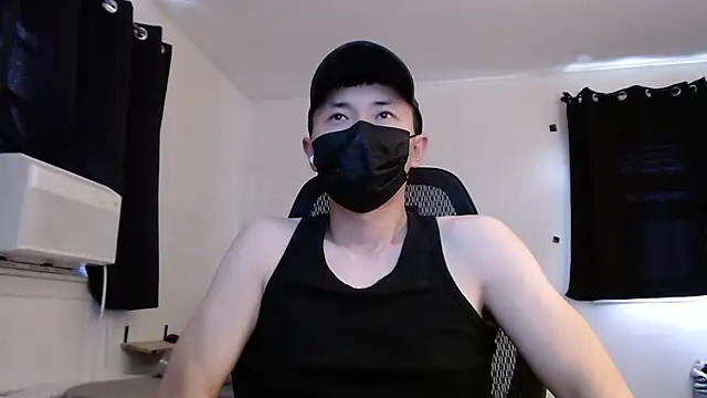 Snapshot of twbobo00715 chatting on 10-03-25, 09:05 twbobo00715 online show from 10-03-25, 09:05