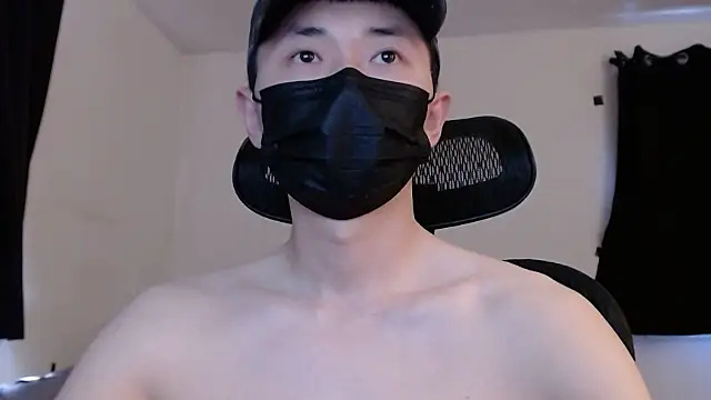 Snapshot of twbobo00715 chatting on 02-22-25, 05:35 twbobo00715 online show from 02-22-25, 05:35