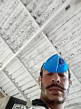 MachoScorpionCaralho online show from 03-19-25, 01:29