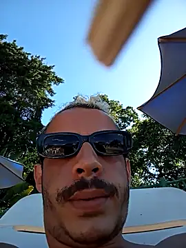 MachoScorpionCaralho online show from 02-15-25, 06:44