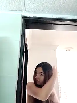 Alice bloom  online show from 09-12-25, 06:40