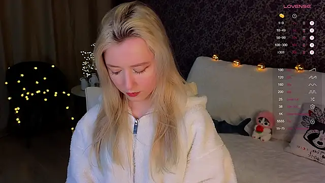 Snapshot of Arveni chatting on 01-20-25, 06:32 Arveni online show from 01-20-25, 06:32