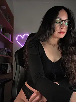 Naughty-Jessie online show from 05-18-26, 09:19