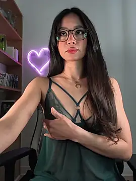 Naughty-Jessie online show from 03-04-26, 09:22