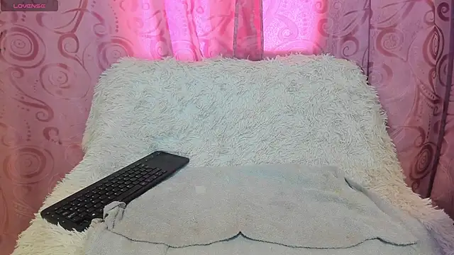 iisabella gonzalez online show from 09-13-25, 08:09