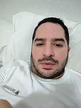 CamiolfeHotXxx online show from 03-05-25, 10:00