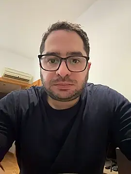 CamiolfeHotXxx online show from 04-21-26, 01:07