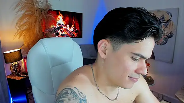 Matias Murrier online show from 12-15-25, 01:06