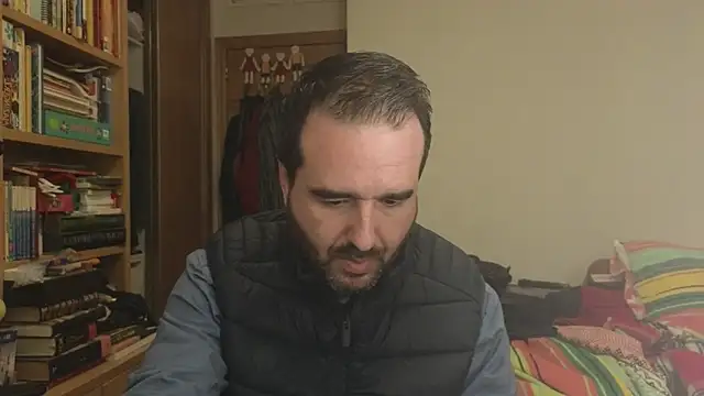 curiosillo83 online show from 02-15-26, 07:46