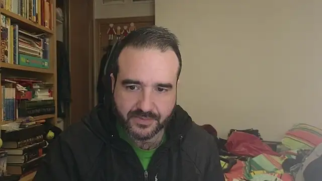 curiosillo83 online show from 01-06-26, 04:33