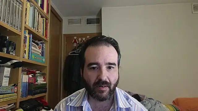 curiosillo83 online show from 07-18-26, 09:51
