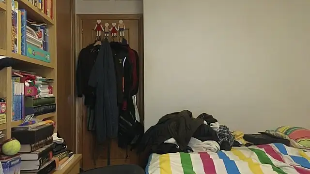 curiosillo83 online show from 03-21-26, 07:42