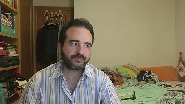 curiosillo83 online show from 07-08-26, 02:29