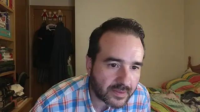 curiosillo83 online show from 06-04-26, 03:38