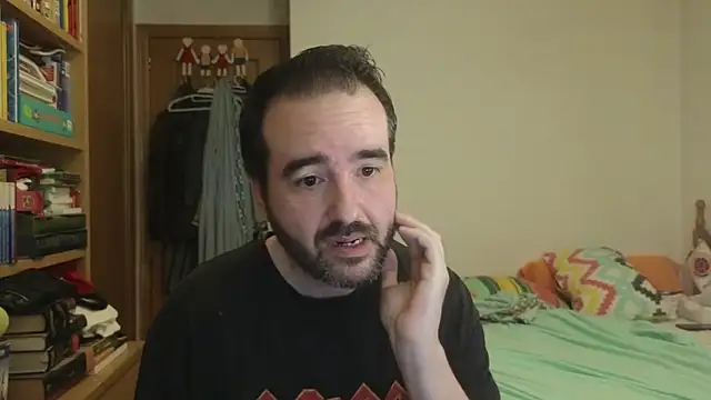 curiosillo83 online show from 06-30-26, 07:52