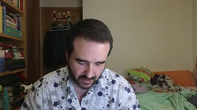 curiosillo83 online show from 07-06-26, 02:24