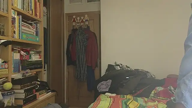 curiosillo83 online show from 02-14-26, 08:25