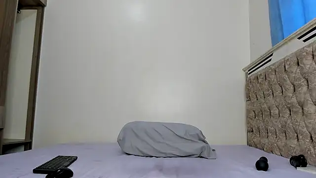 sexy ariah online show from 10-15-25, 04:33