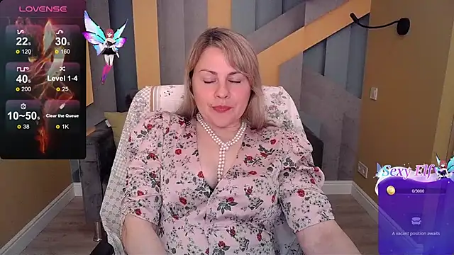 Candy Long online show from 04-16-26, 09:50