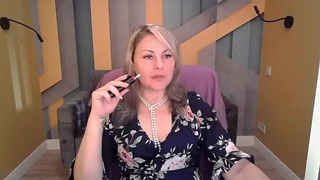 Candy Long online show from 11-06-25, 06:39