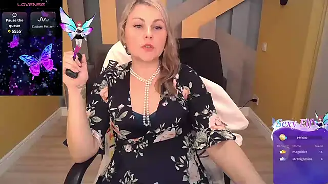 Candy Long online show from 12-19-25, 08:06