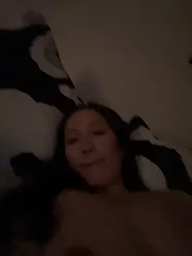 Snapshot of Asia310 chatting on 09-20-25, 12:10 Asia310 online show from 09-20-25, 12:10