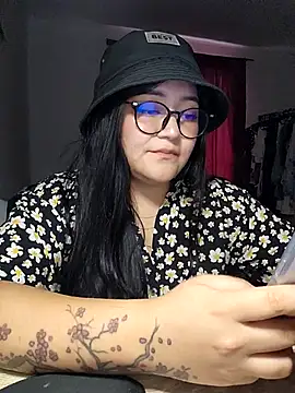 Sakura 0505 online show from 11-22-25, 08:08