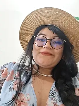 Sakura 0505 online show from 12-17-25, 08:58