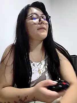 Sakura 0505 online show from 02-06-26, 02:40