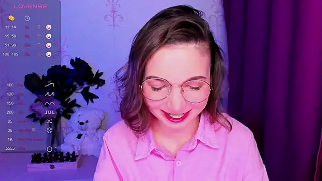 KindHazelHere  online show from 02-06-26, 06:59