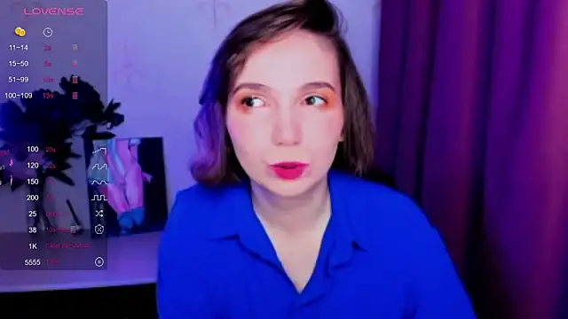 KindHazelHere  online show from 10-28-25, 08:35