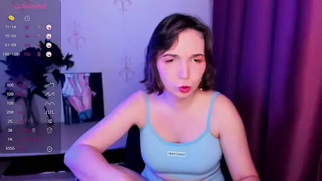 KindHazelHere  online show from 10-31-25, 01:08