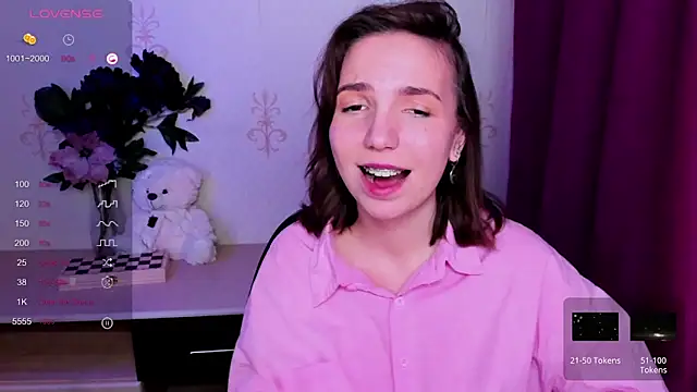 KindHazelHere  online show from 04-11-26, 07:45