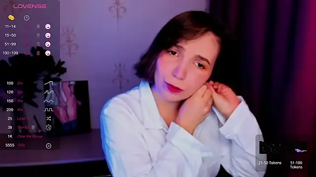 KindHazelHere  online show from 10-27-25, 08:26