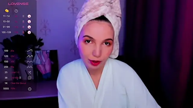 KindHazelHere  online show from 10-29-25, 10:36