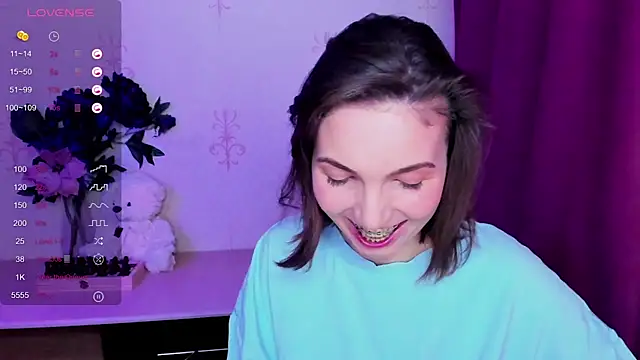 KindHazelHere  online show from 03-05-26, 08:22