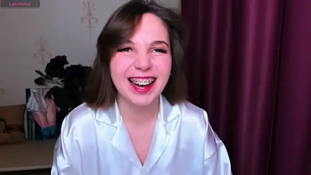 KindHazelHere  online show from 03-07-25, 04:11