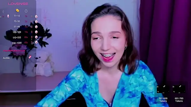 Snapshot of KindHazelHere_ chatting on 06-20-26, 04:28 KindHazelHere online show from 06-20-26, 04:28